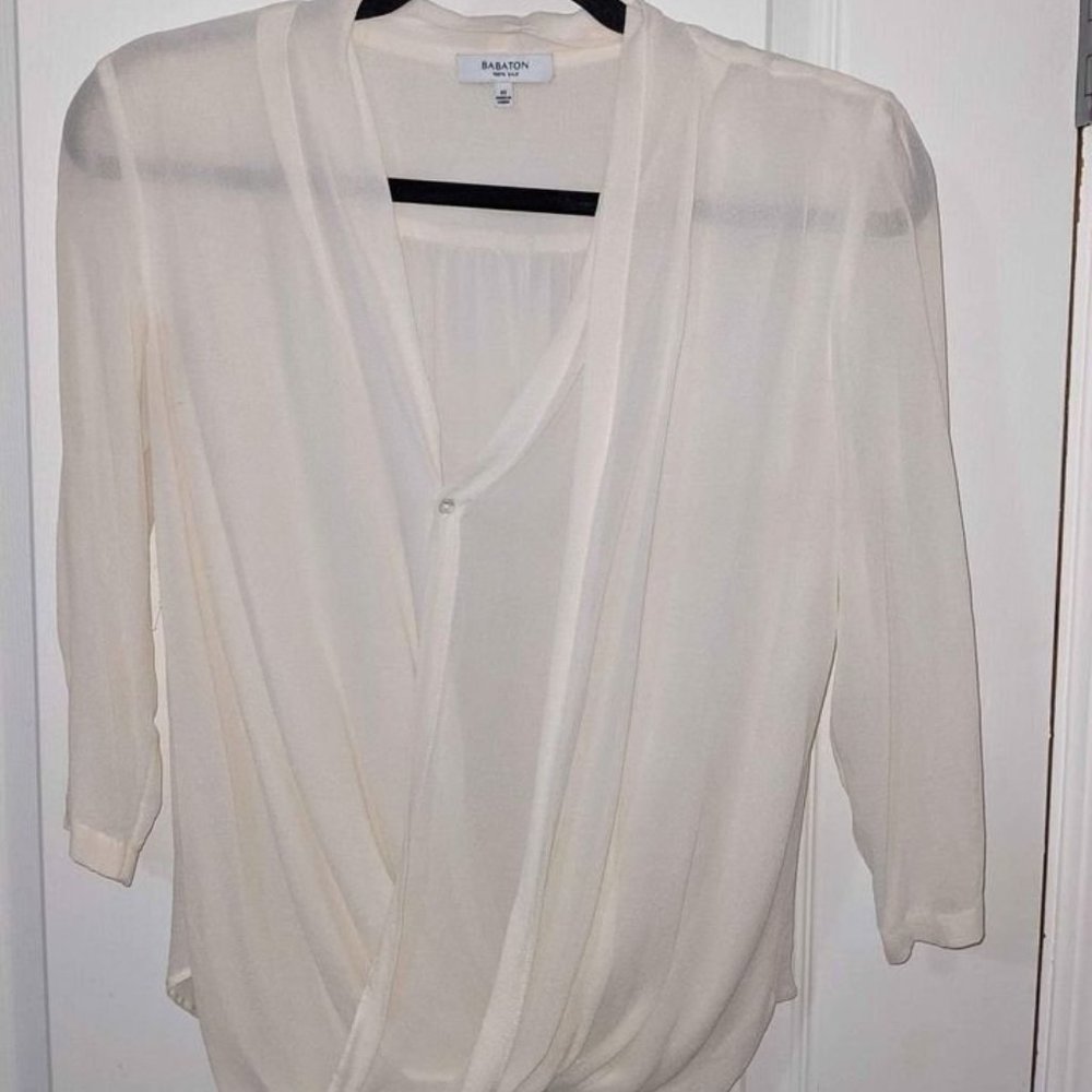 ARITZIA: Babaton Blouse
